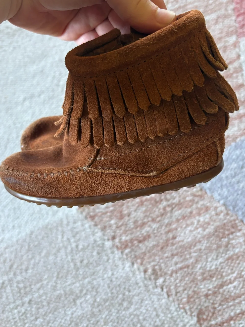 Toddler Girls Minnetonka Moccasins Suede Fringe Booties Size 8